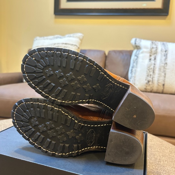 Frye Sabrina Chelsea Booties - Picture 7 of 8